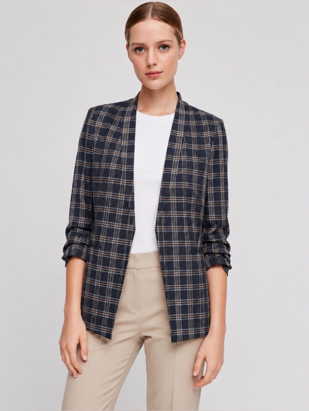 Aritzia Babaton Power Check Blazer